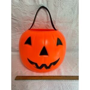 Vintage 1980 Halloween Jack-O-Lantern Pumpkin Trick or Treat Bucket Blow Mold